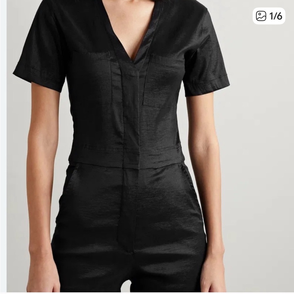 Chic Black Short-Sleeve Jumpsuit